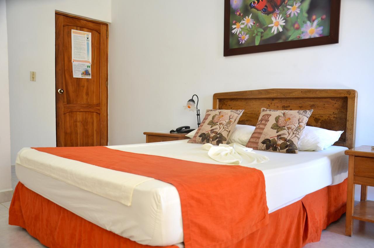 Hotel Punta De Aguila Necoclí Extérieur photo
